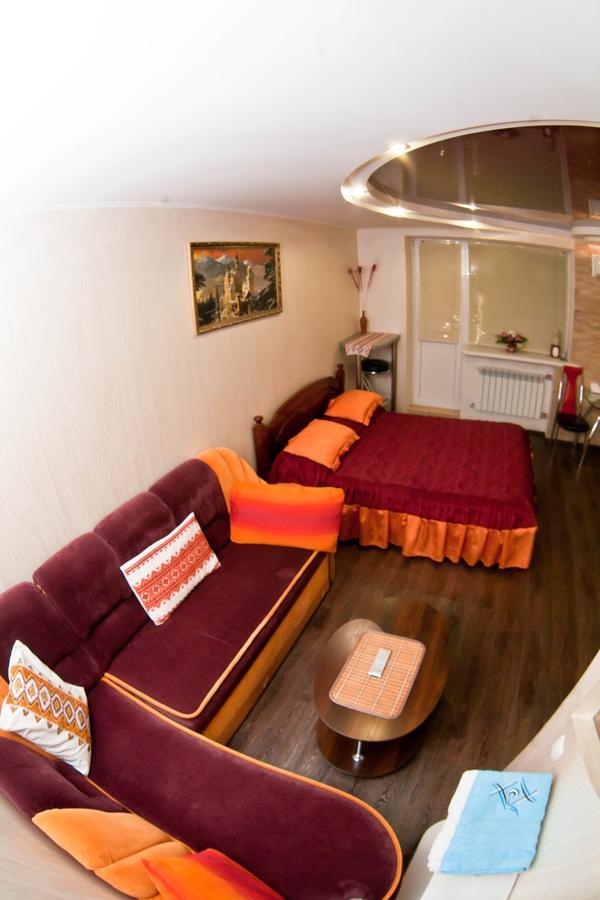 Затишна Квартирка Aparthotel Kremenchuk Exterior foto